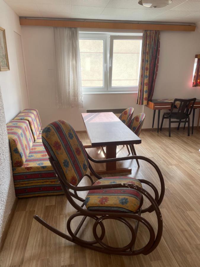 Penzion Fontana Hotell Náměšť nad Oslavou Exteriör bild
